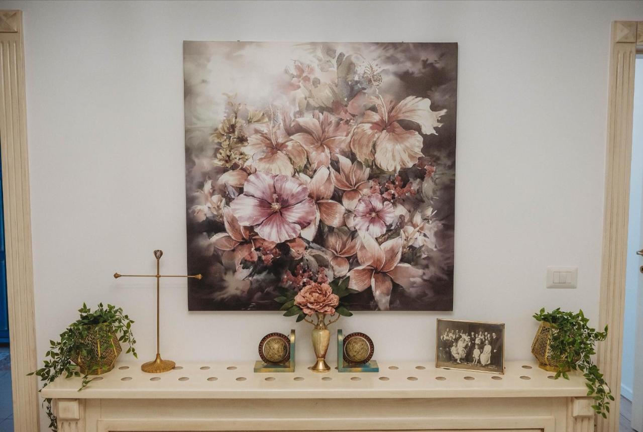 La Contessa Apartament Targu Neamt ภายนอก รูปภาพ